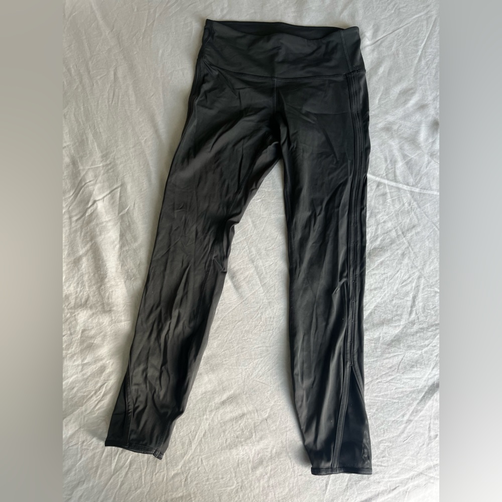 Grey crazy yoga leggings.